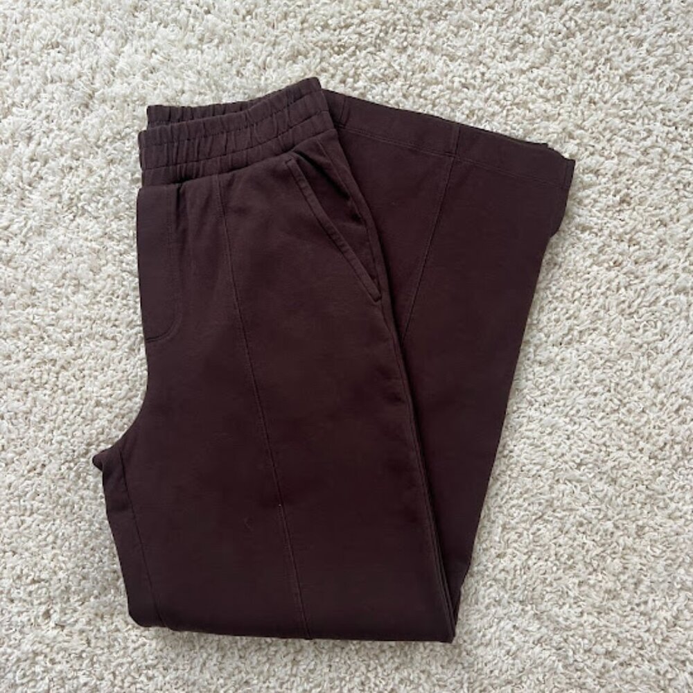 Old Navy Dynamic Fleece Wide Leg Sweatpants